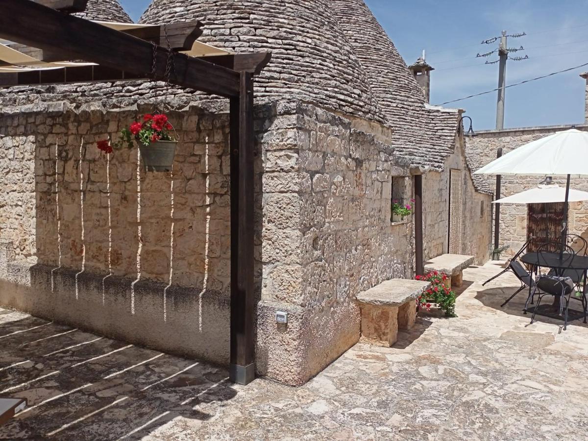 アルベロベッロ Trulli Domus Petraヴィラ エクステリア 写真