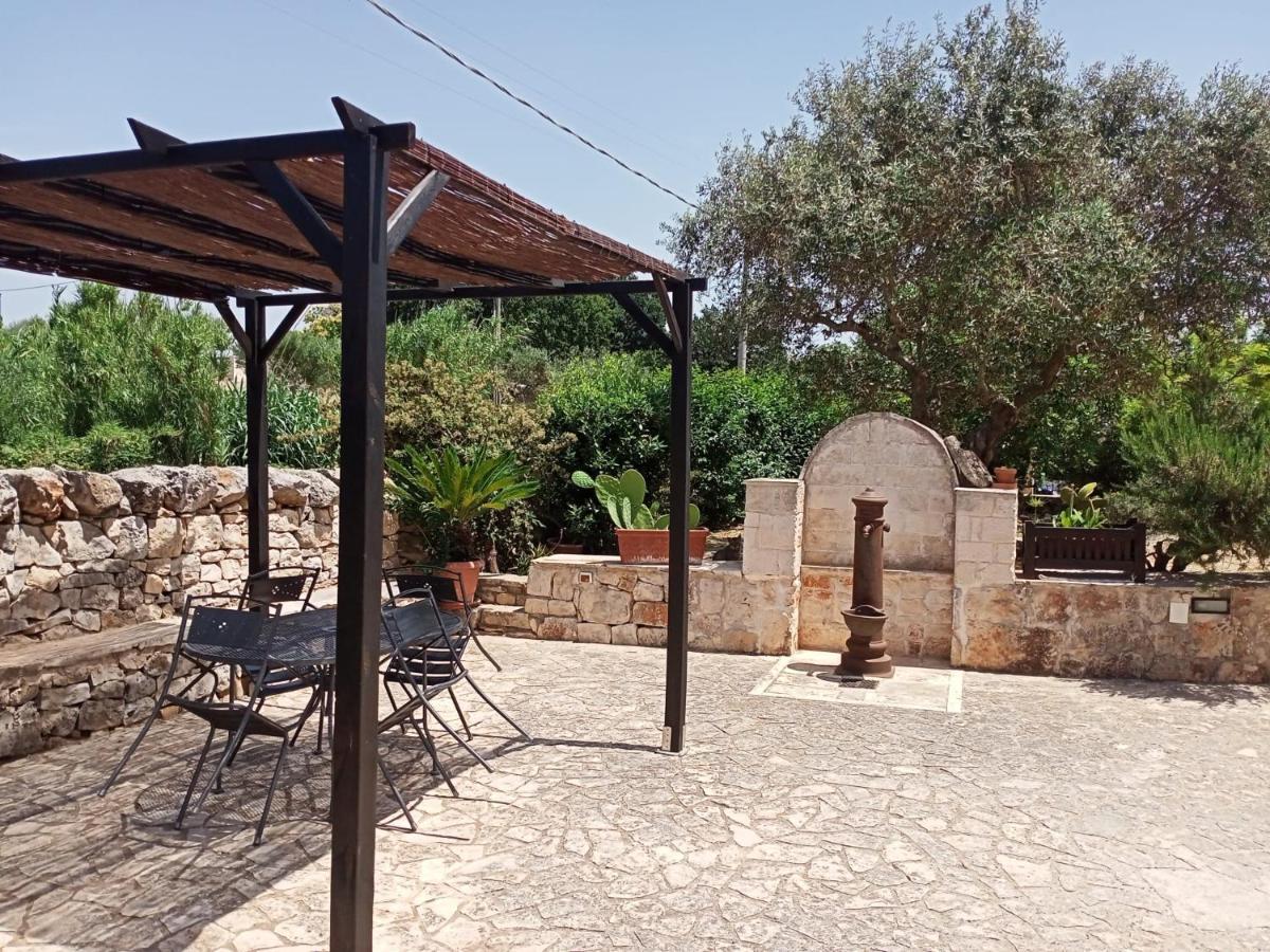 アルベロベッロ Trulli Domus Petraヴィラ エクステリア 写真