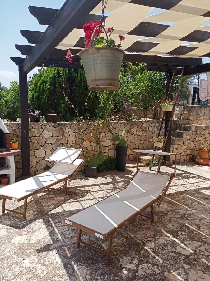 アルベロベッロ Trulli Domus Petraヴィラ エクステリア 写真