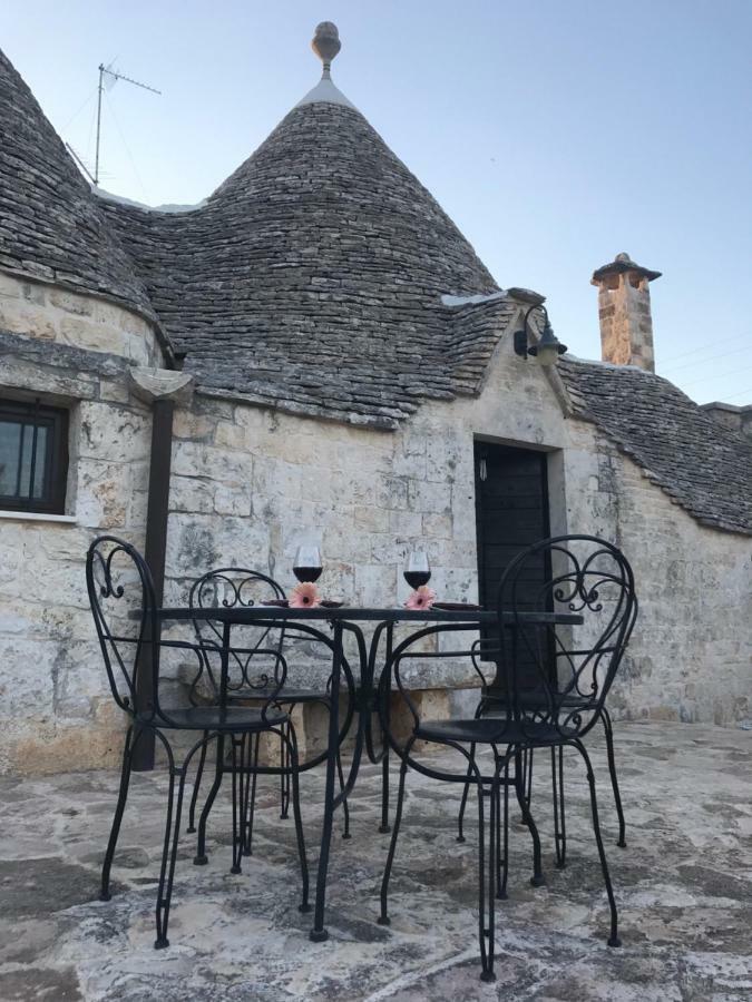 アルベロベッロ Trulli Domus Petraヴィラ エクステリア 写真