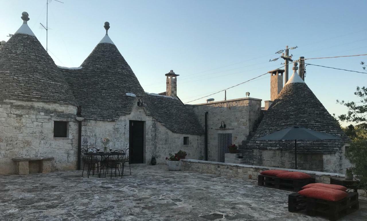 アルベロベッロ Trulli Domus Petraヴィラ エクステリア 写真