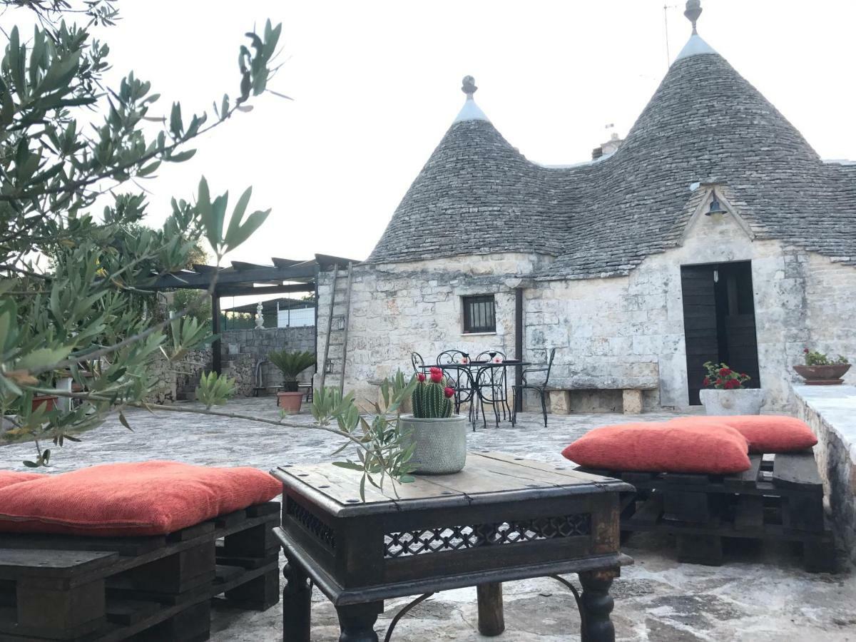 アルベロベッロ Trulli Domus Petraヴィラ エクステリア 写真